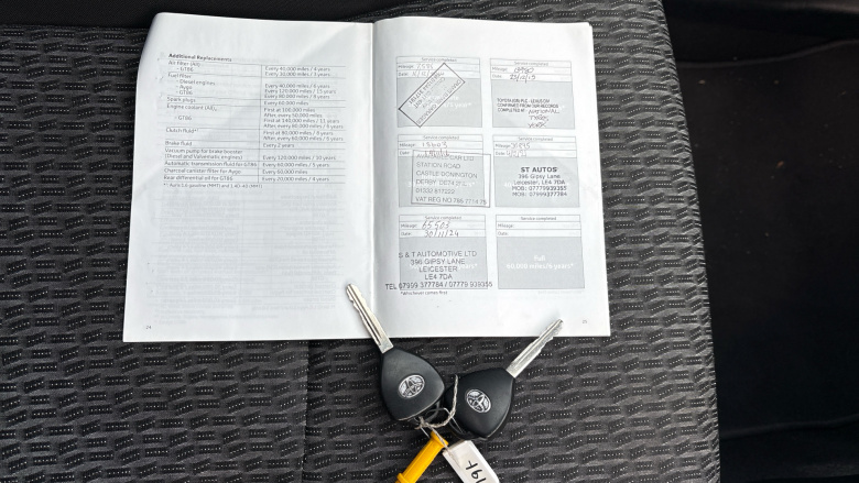 Toyota Yaris 1.0 VVT-i TR 5dr Petrol Hatchback